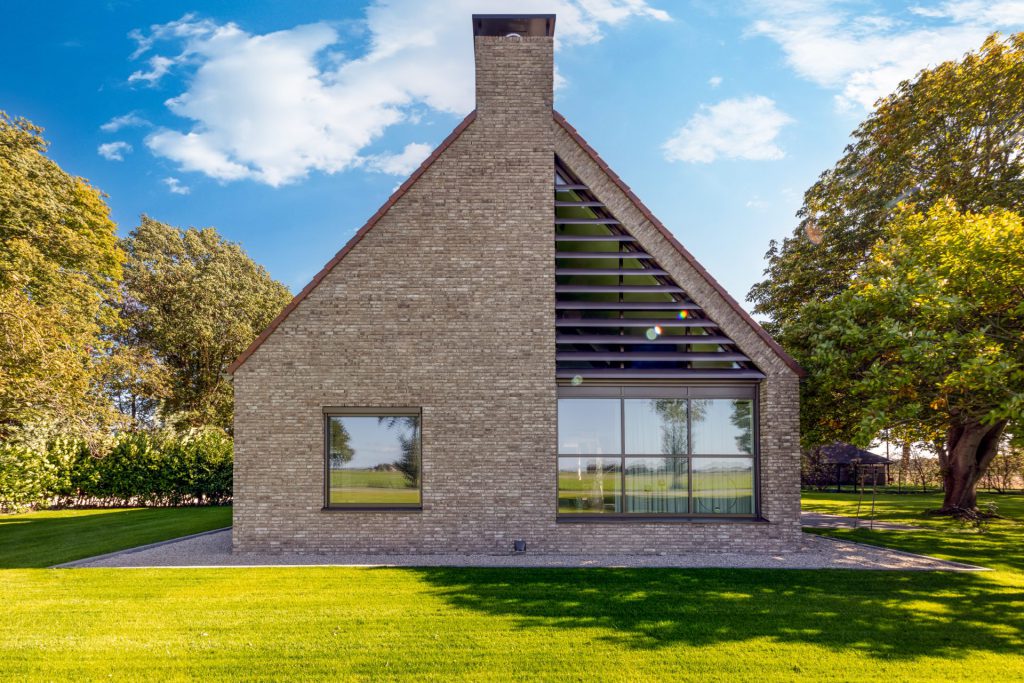 Renovatie van historische boerderij in Tollebeek
