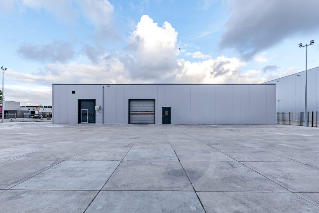 Achterzijde en gevel fabriekshal  Ocean Company